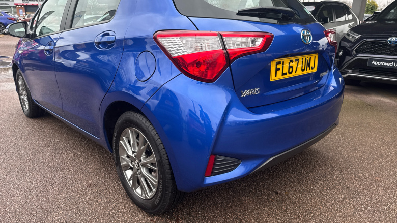 Toyota Yaris 1.5 Hybrid Icon Tech 5dr CVT Hybrid Hatchback